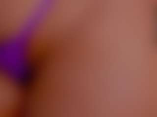 LoandraWet's Live Sex Cam Show