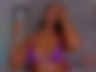LoandraWet's Live Sex Cam Show