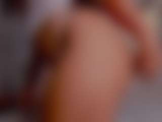 LoandraWet's Live Sex Cam Show