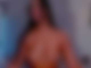 LoandraWet's Live Sex Cam Show