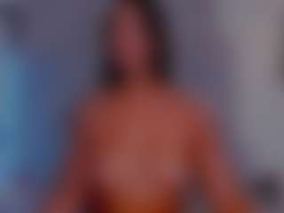 LoandraWet's Live Sex Cam Show