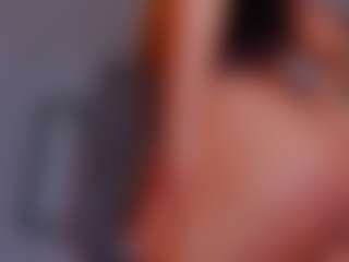 LoandraWet's Live Sex Cam Show