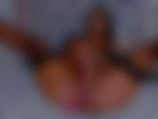Live cam show with LoandraWet - Pornstar Small Tits on StripNow