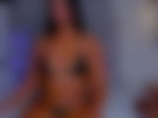 LoandraWet's Live Sex Cam Show