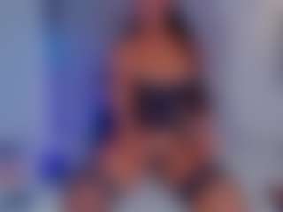 Live cam show with LoandraWet - Squirt Teen (18+) on Chatstar