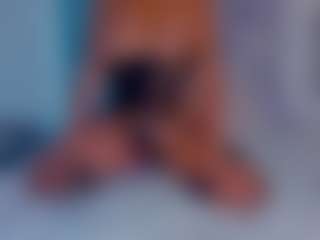 LoandraWet's Live Sex Cam Show
