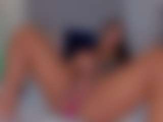 LoandraWet's Live Sex Cam Show