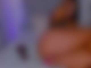 LoandraWet's Live Sex Cam Show