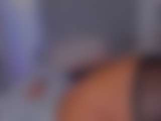 LoandraWet's Live Sex Cam Show