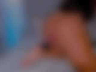 LoandraWet's Live Sex Cam Show