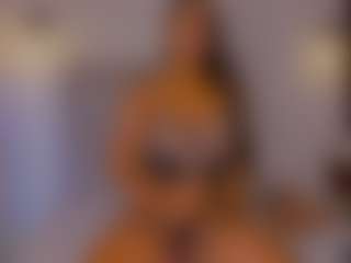 LoandraWet's Live Sex Cam Show
