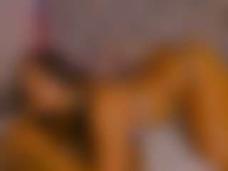 LoandraWet's Live Sex Cam Show