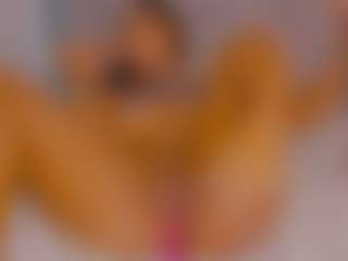 LoandraWet's Live Sex Cam Show