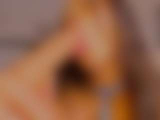 LoandraWet's Live Sex Cam Show