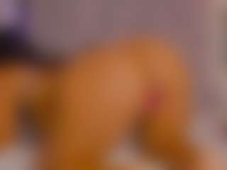 LoandraWet's Live Sex Cam Show