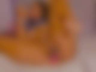 LoandraWet's Live Sex Cam Show