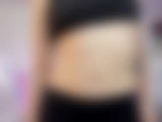 Live cam show with Amaia - Petite on TastyBlacksLive