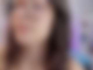 Live cam show with Amaia - Shaved on camtv