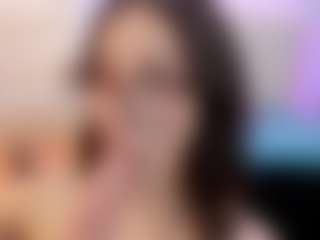 Live cam show with Amaia - Shaved on sexytreat.net