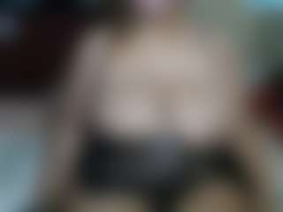 Live cam show with Hibootycall - Atm on live18s.com