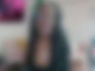 Live cam show with itstaylorofficial - Blowjob on Mixed Magazine Live