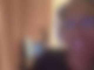 Live cam show with itstaylorofficial - Blowjob on crypto-cams