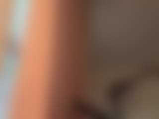 Live cam show with itstaylorofficial - Bedroom on Camsoda