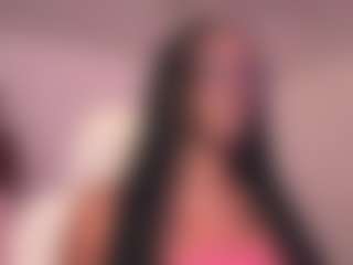Live cam show with itstaylorofficial - Black Blowjob on Soda Cam
