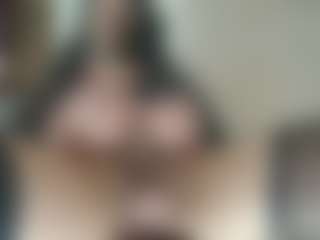 Lia-Jonnes's Live Sex Cam Show