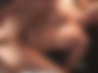 Leya MILF webcam performer live streaming