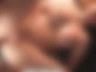 Leya MILF webcam performer live streaming