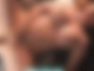 Live cam show with Leya - MILF on CamwithHer