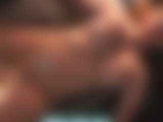 Leya MILF webcam performer live streaming