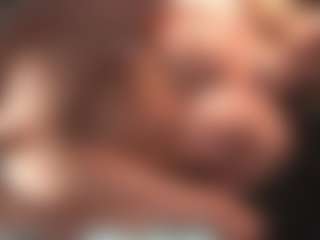 Live cam show with Leya - Fingers on liverealitysex.com