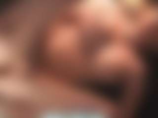 Live cam show with Leya - Cumslut on fuklive.com