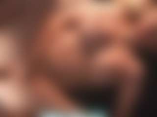 Leya MILF webcam performer live streaming