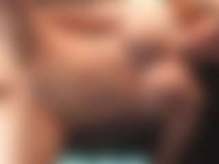 Live cam show with Leya - Tittyfuck on intimatelivegirls.com