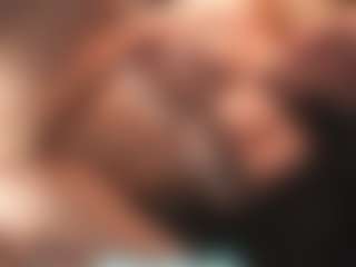 Live cam show with Leya - Anal MILF on Porn Luv