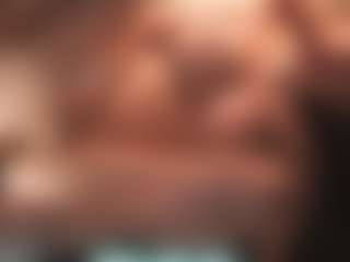 Leya MILF webcam performer live streaming