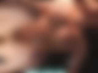 Live cam show with Leya - Shaved Pussy on Camsoda