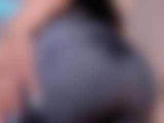 Curvy Nicolle's Live Sex Cam Show