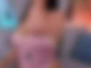 Curvy Nicolle's Live Sex Cam Show