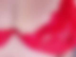 Curvy Nicolle's Live Sex Cam Show