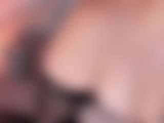 Curvy Nicolle's Live Sex Cam Show