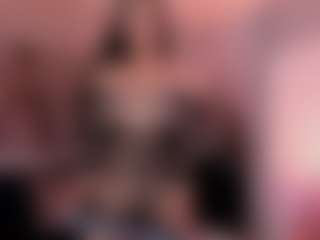 Curvy Nicolle's Live Sex Cam Show