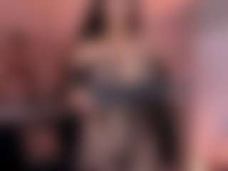Curvy Nicolle's Live Sex Cam Show
