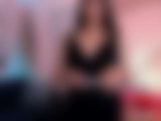 Curvy Nicolle's Live Sex Cam Show