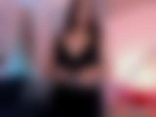 Curvy Nicolle's Live Sex Cam Show