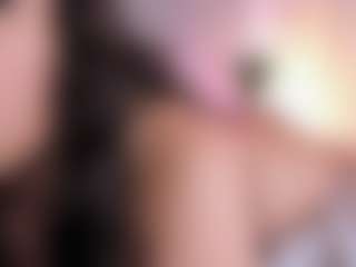 Live cam show with Curvy Nicolle - Bikini on SinfulBabes