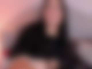 Curvy Nicolle's Live Sex Cam Show